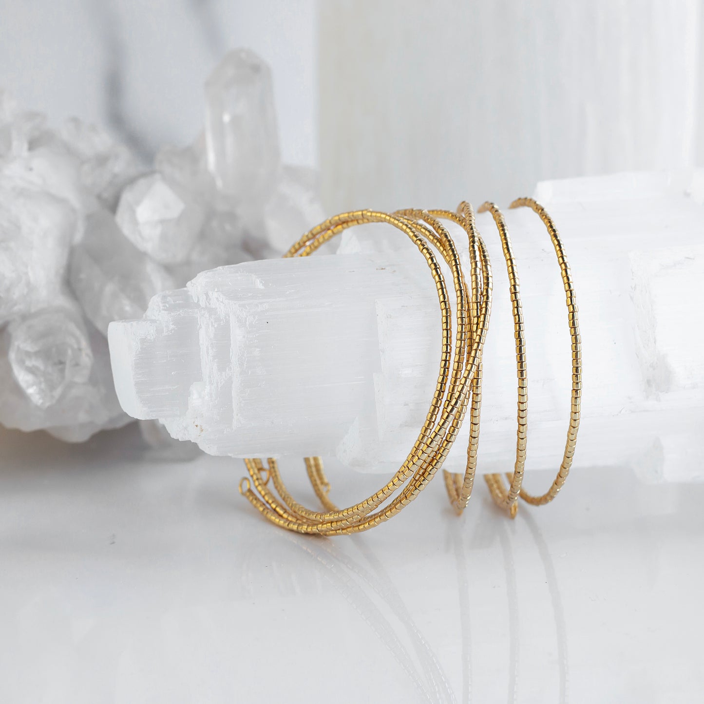 Load image into Gallery viewer, Norah Bangle-Gold
