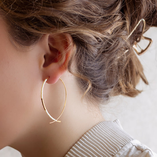 Load image into Gallery viewer, Norah Earrings-Ivory
